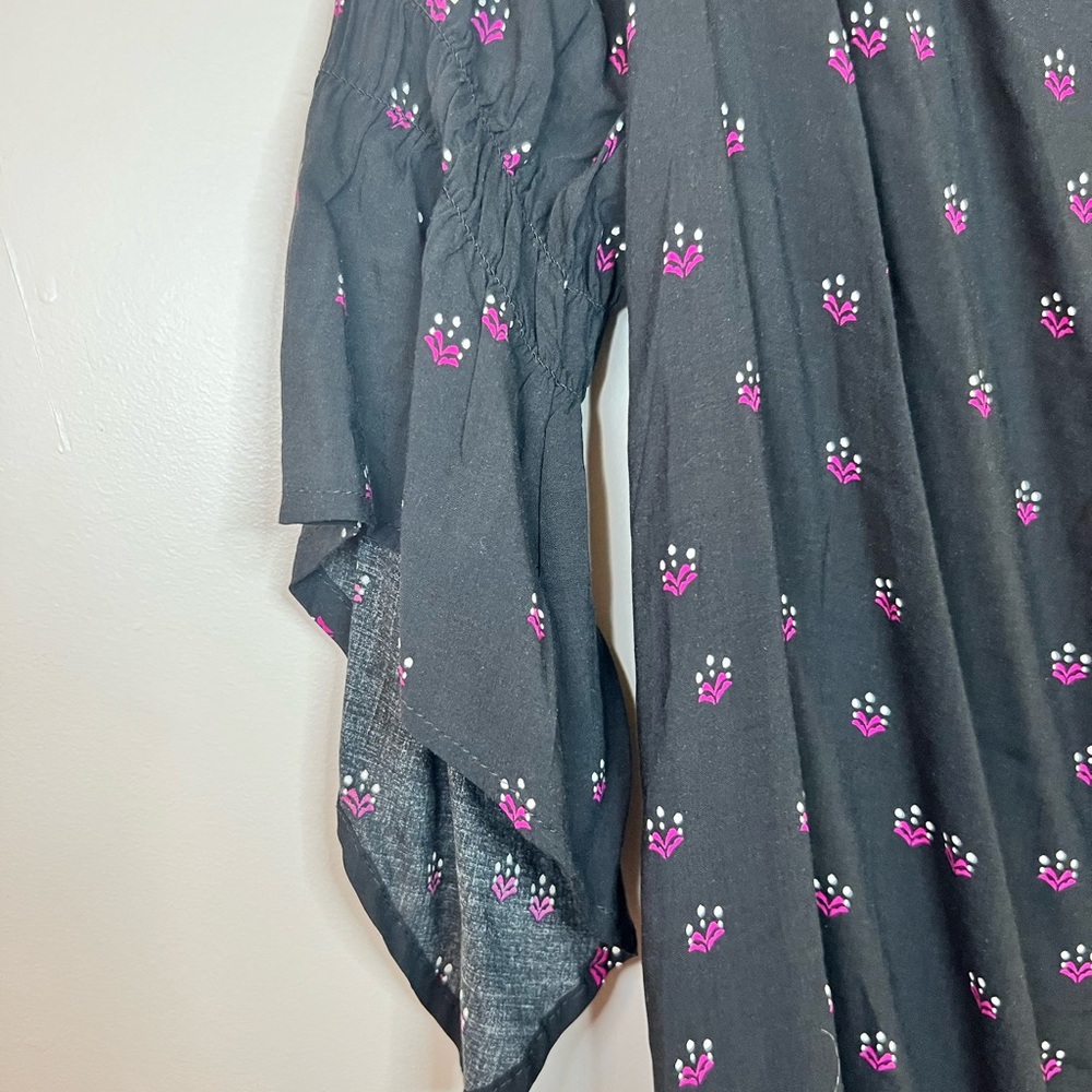Flowy top - Picture 2 of 4